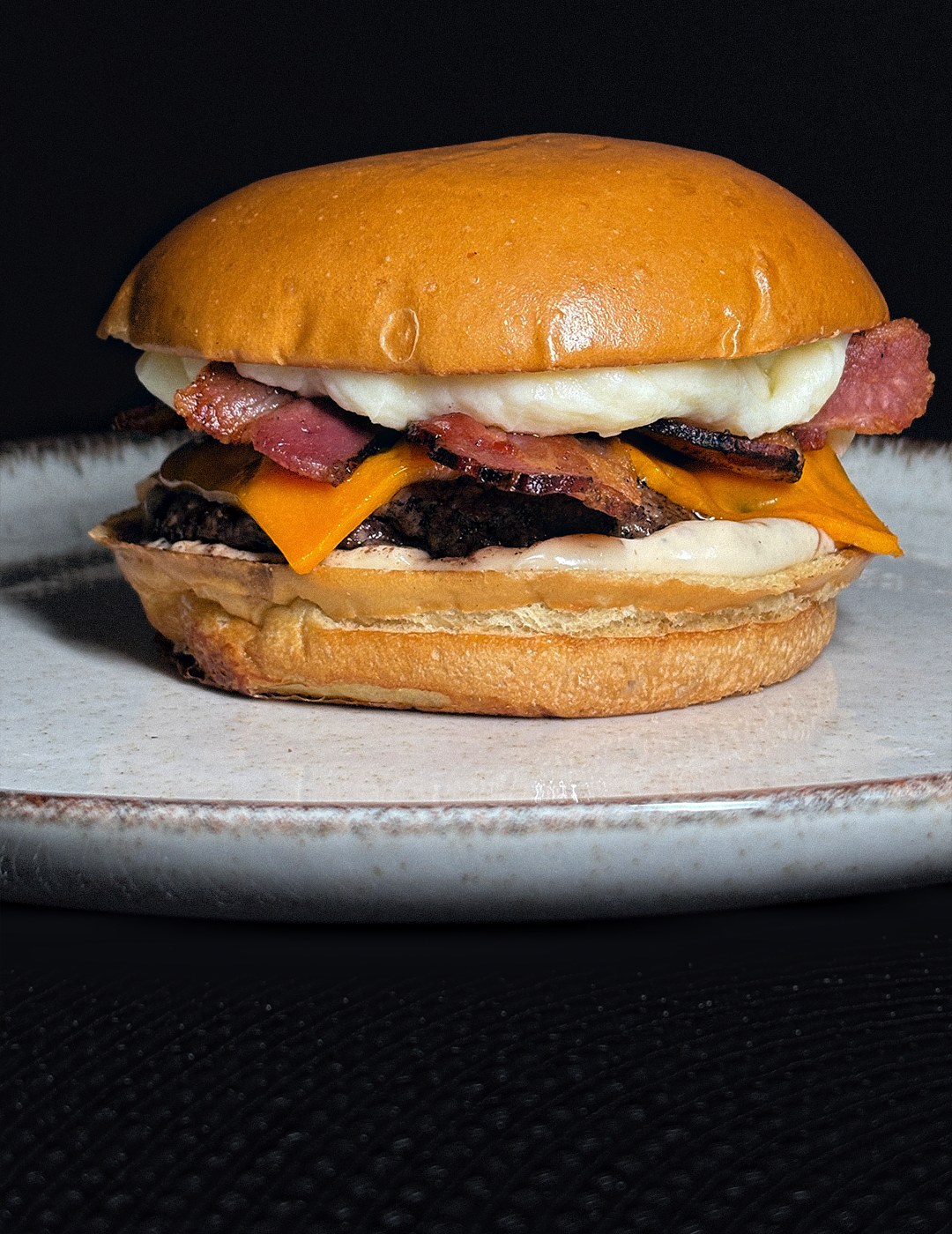 Kombi's Burger